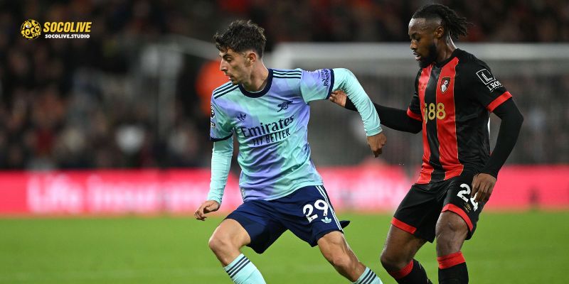 Hàng công hủy diệt của Arsenal quyết tâm dội "mưa gôn" vào lưới đối thủ để củng cố ngôi đầu